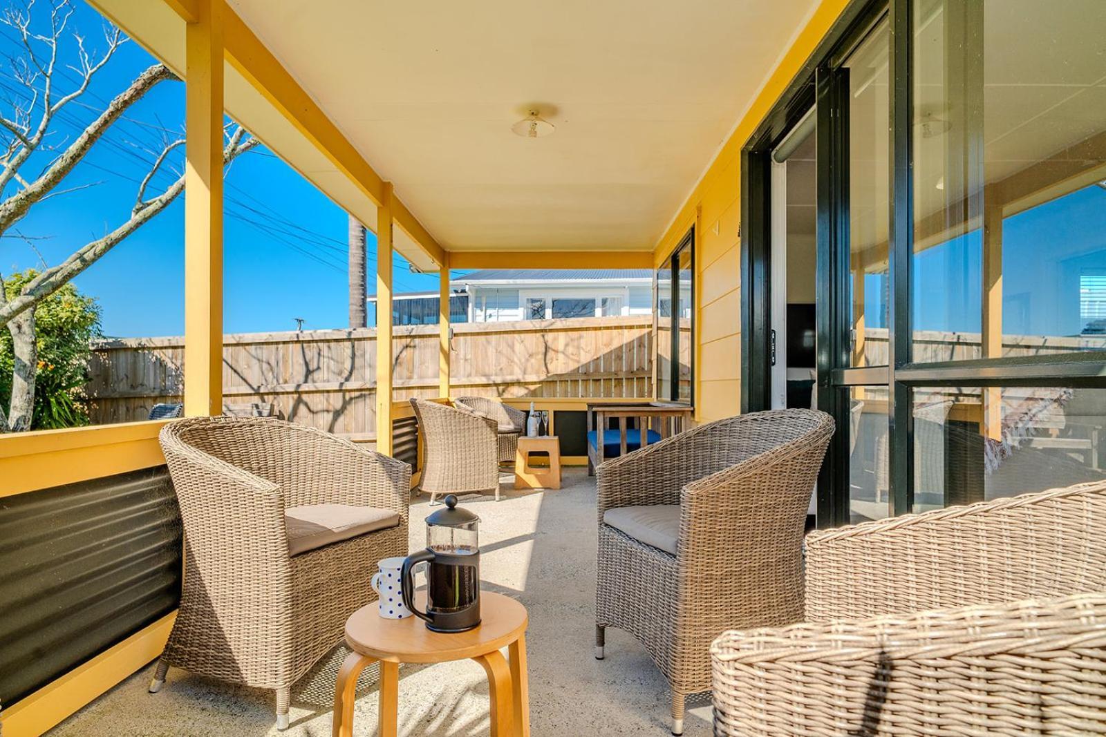 Fun Family Bach, Close To Beach And Shops! Waihi Exterior foto